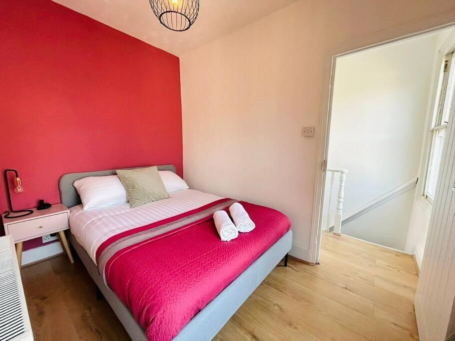 Apartamento Elegant House In Stratford Londres Exterior foto